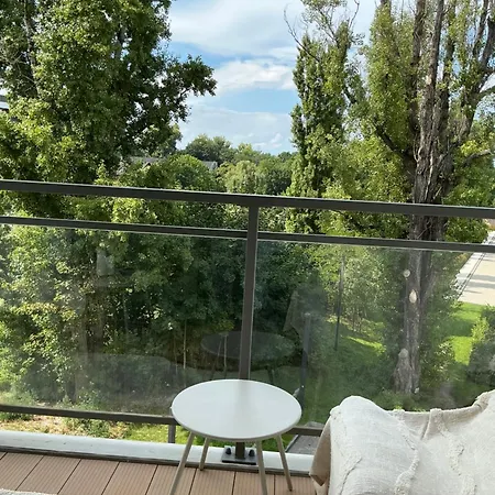Апартаменти Greennest Inthe Heart Of *
